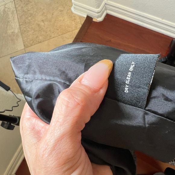 Fitted jacket sergeant pepper style tweed vibes with gorgeous button detail - Picture 14 of 17